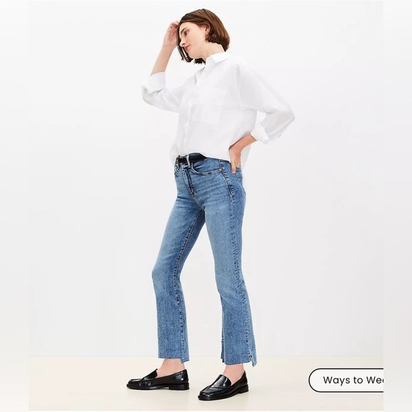 NWT LOFT Step Hem High Rise Kick Crop Jeans in Classic Mid Wash - Picture 2 of 3